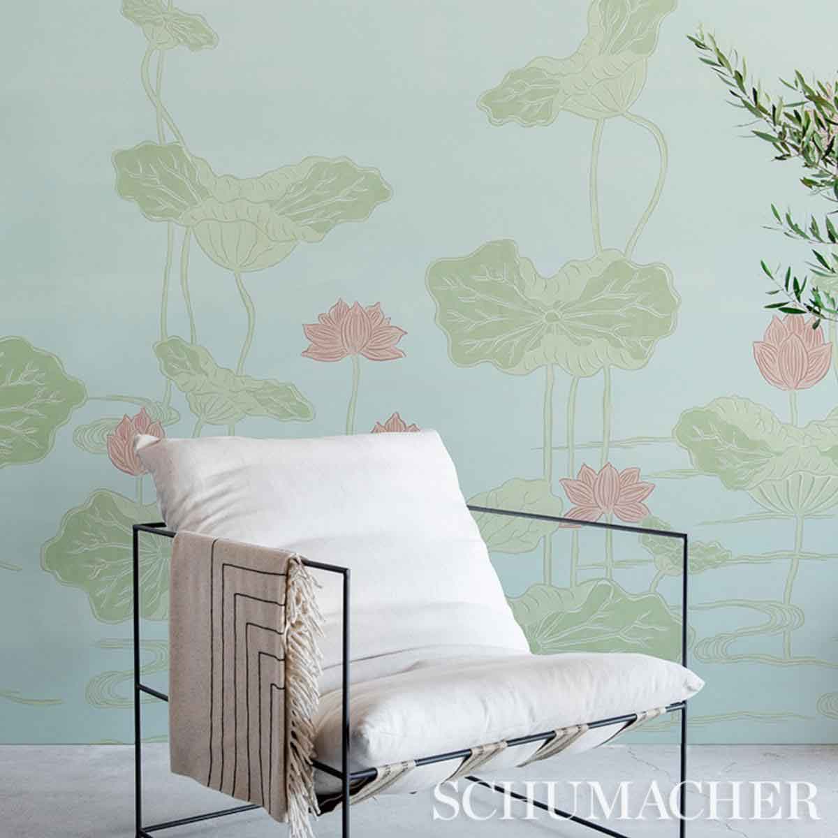 Schumacher wallpaper: timeless floral design for elegant and sophisticated interiors.
